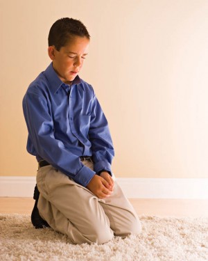 mormon-praying-boy