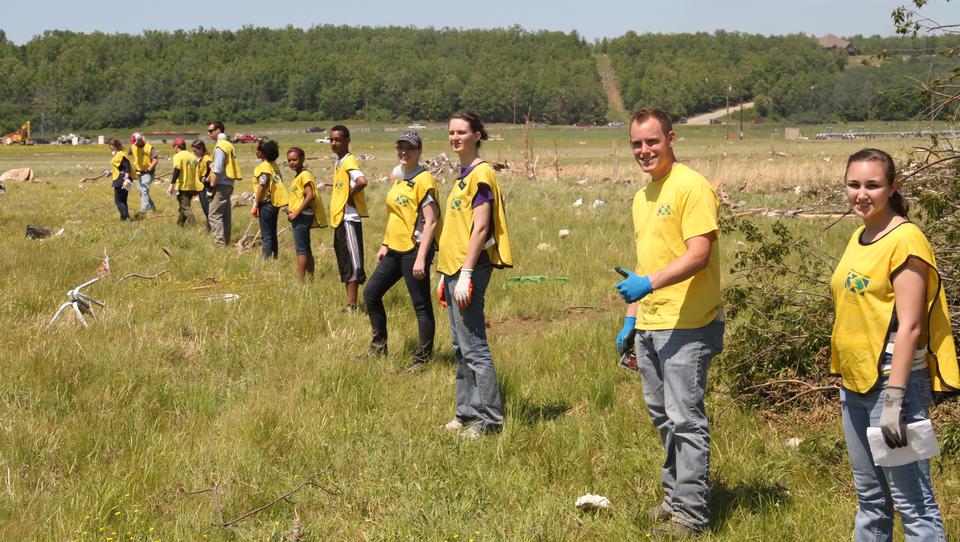 LDS Church is Providing an Army of Volunteers to Red Cross